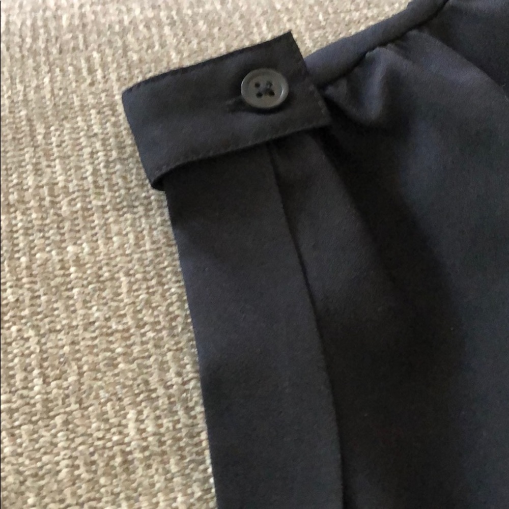 Button down black tank top - Picture 3 of 3